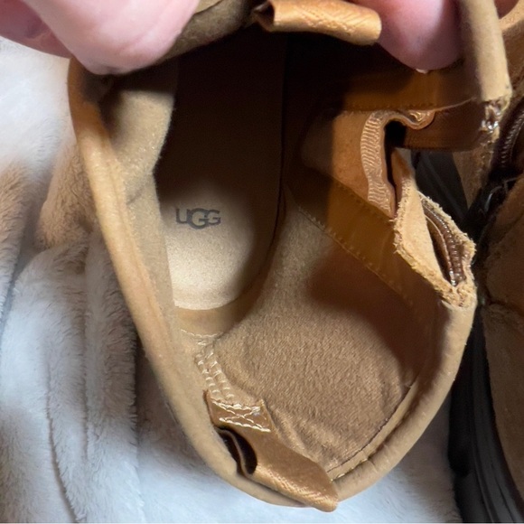 UGG Men’s Skyview Moto Gorpcore Active Pull On Leather Suede Waterproof Boots - Picture 16 of 16